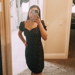 SOLD princess polly👑— black & cream mini dress!!